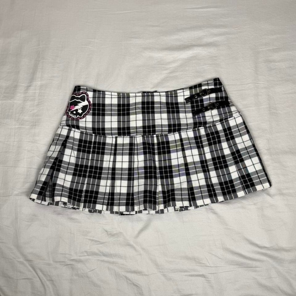 Vintage y2k Abbey Dawn white & black pleated mini skirt